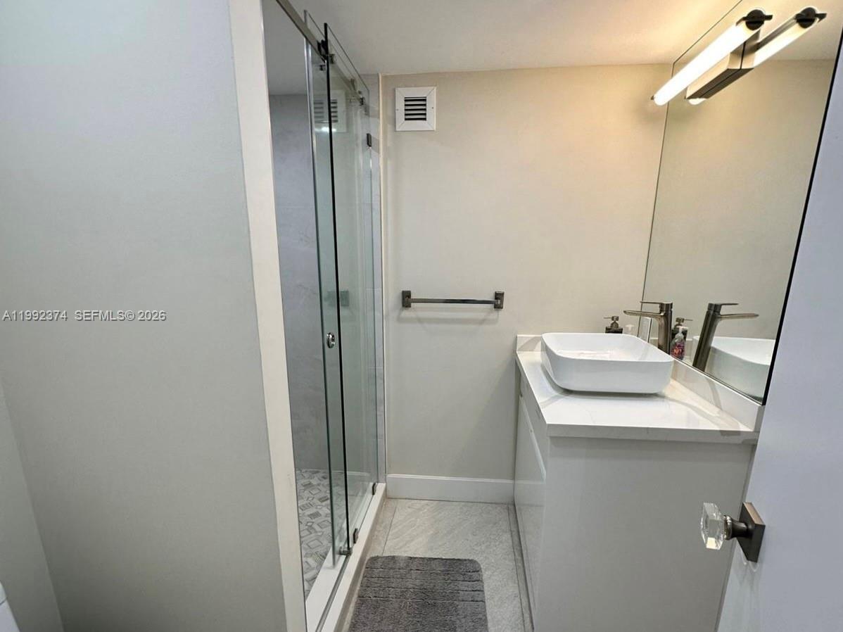 Photo of 2751 Ocean Dr  #508S, Hollywood, Florida, 33019 - 