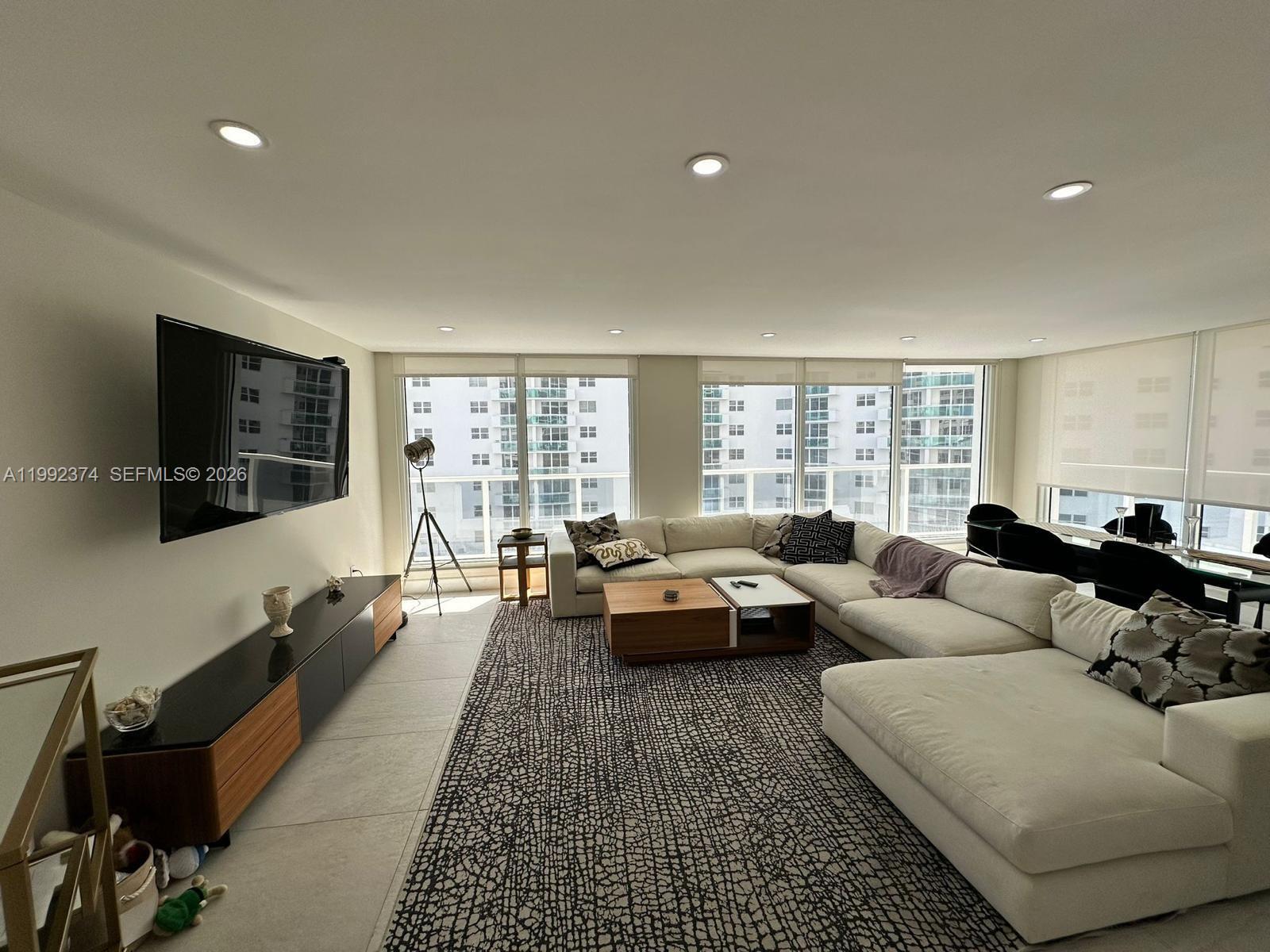 Photo of 2751 Ocean Dr  #508S, Hollywood, Florida, 33019 - 