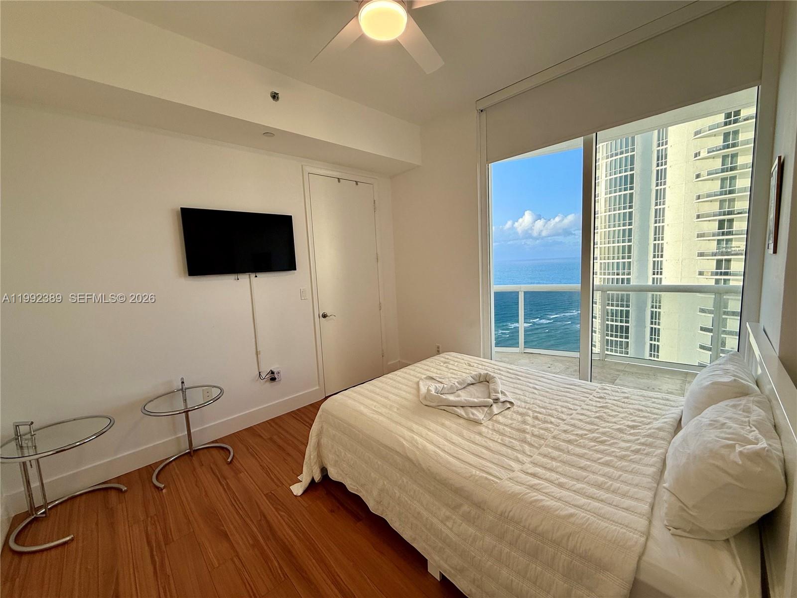 See details 2802 3 / 4 1979 sq. ft. $ 2026-05-27 0 Photo
