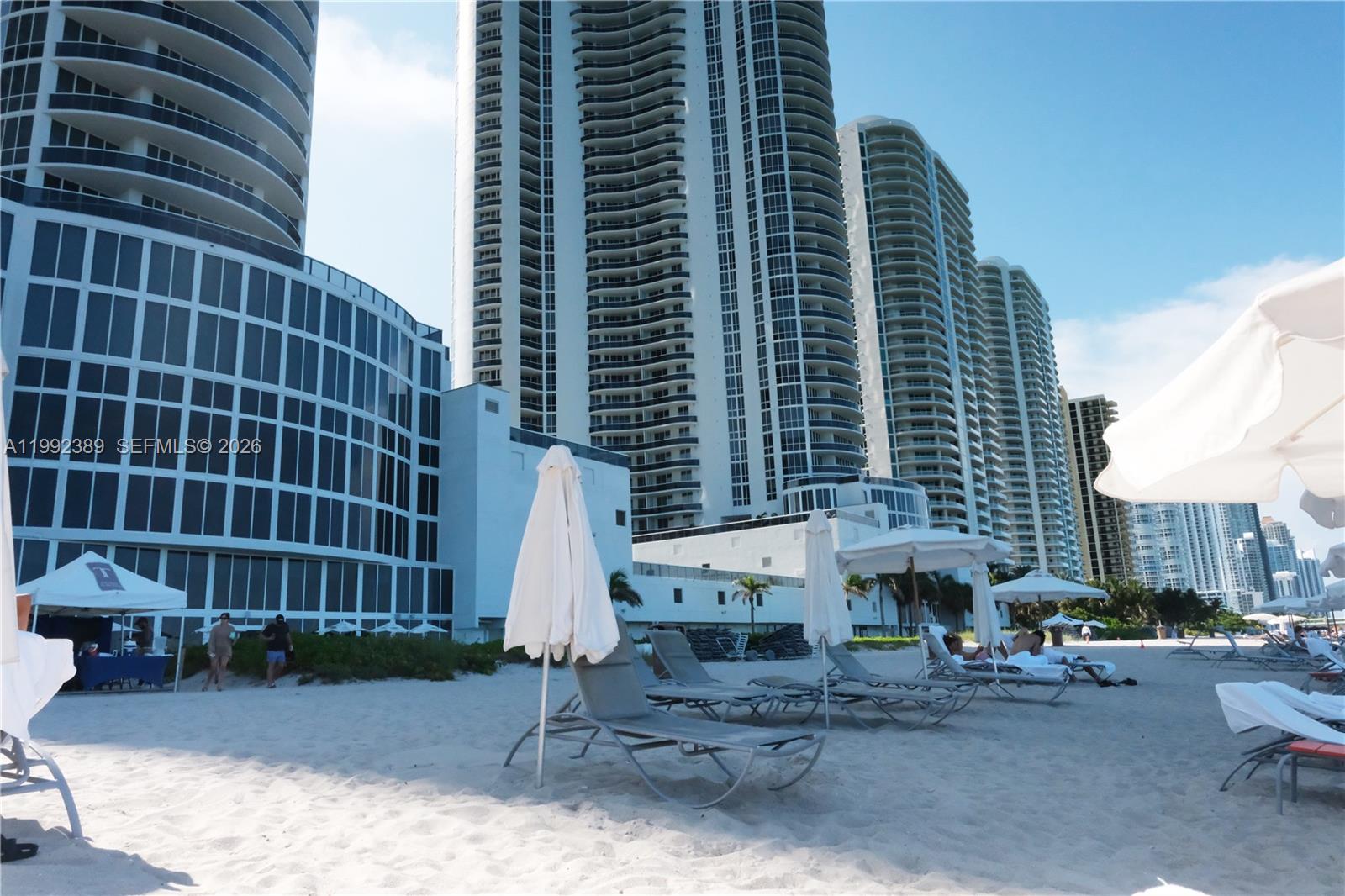 See details 2802 3 / 4 1979 sq. ft. $ 2026-05-27 0 Photo