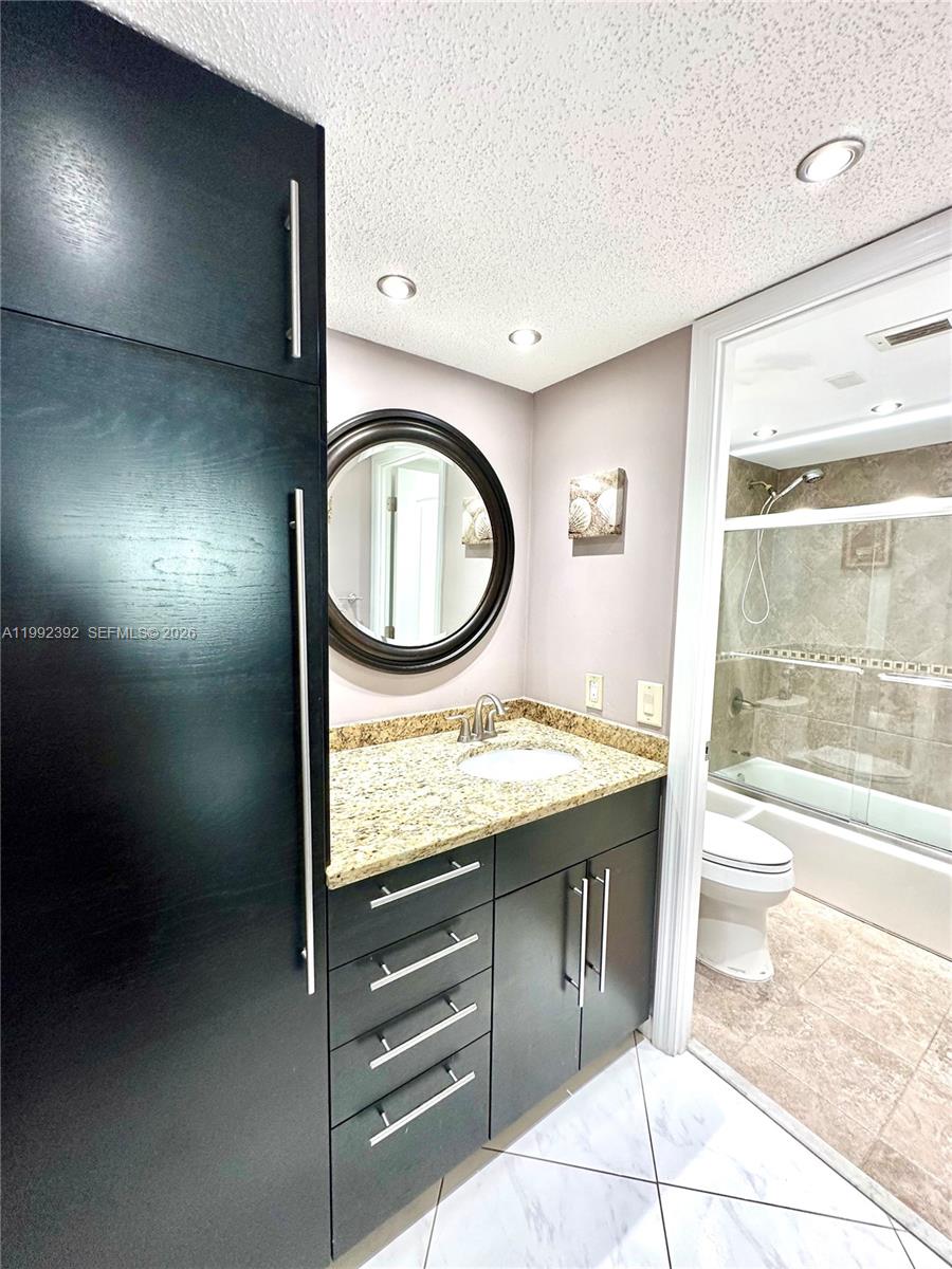 Photo of 1904 Ocean Dr #701, Hallandale Beach, Florida, 33009 - Master Bathroom