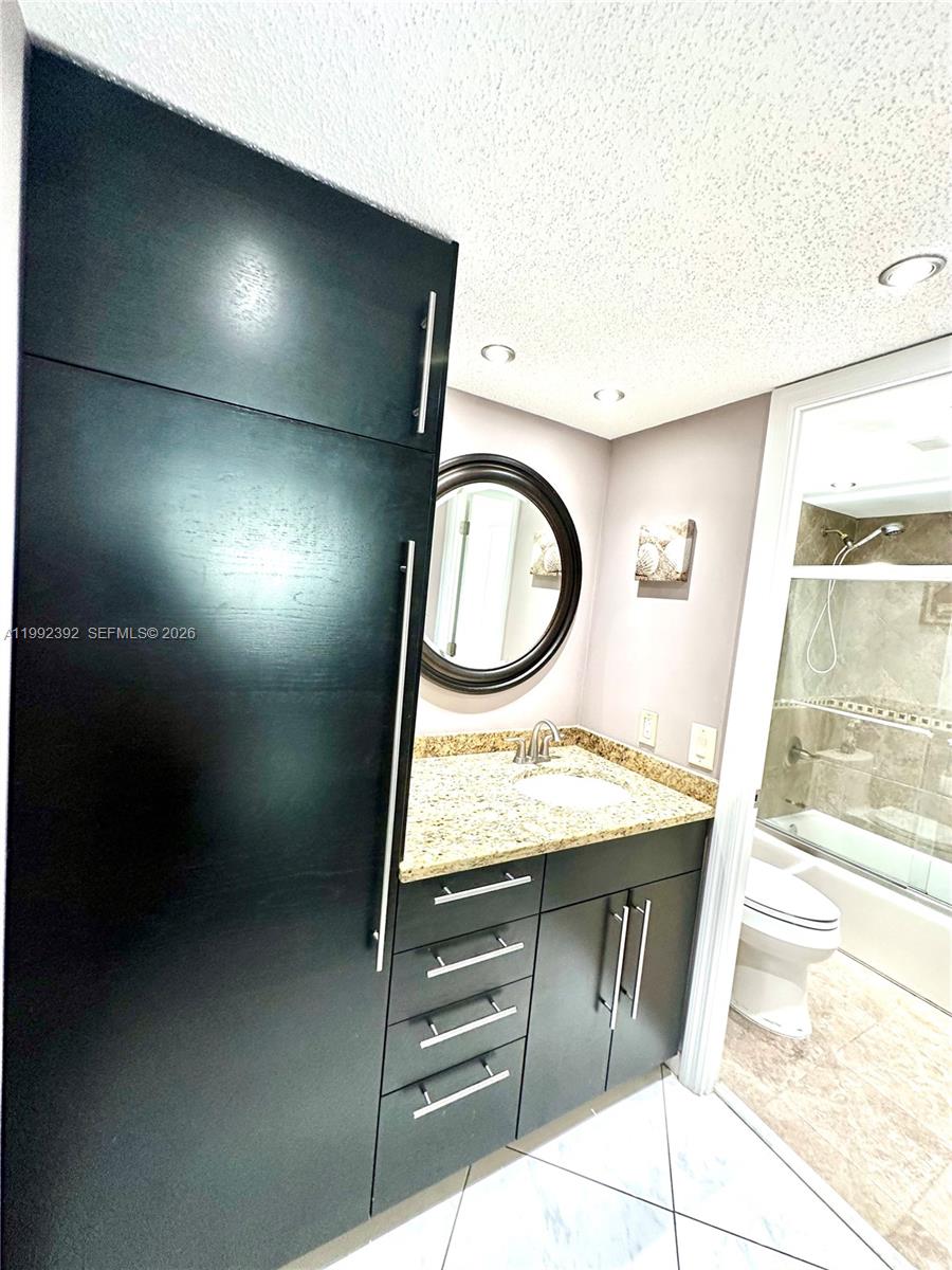 Photo of 1904 Ocean Dr #701, Hallandale Beach, Florida, 33009 - Master Bathroom