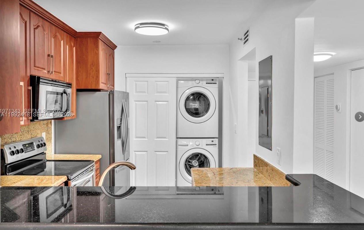 304 2 / 2 1160 sq. ft. $ 2026-03-31 0 Photo