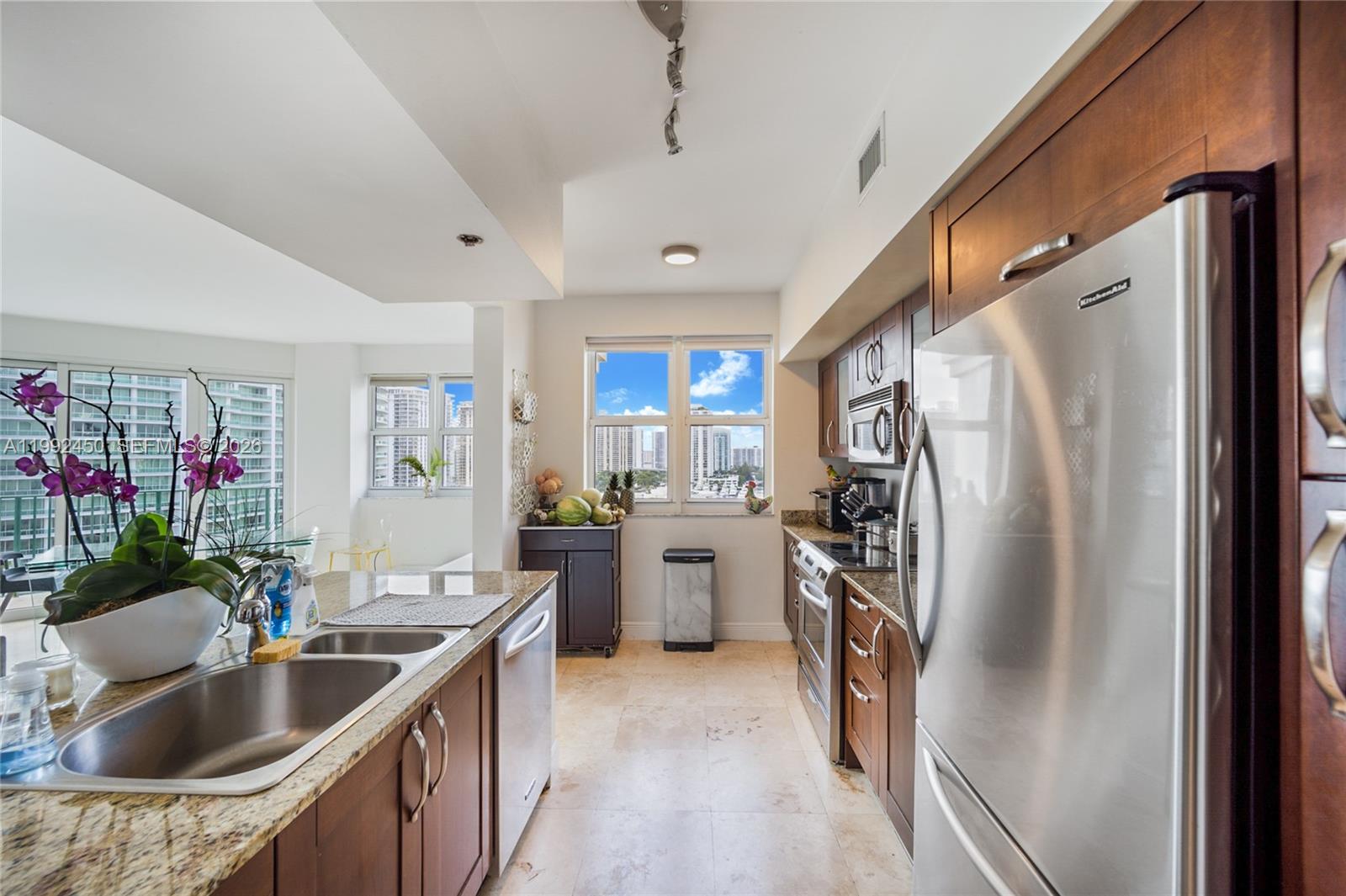 Photo of 20000 Country Club Dr  #1211, Aventura, Florida, 33180 - Kitchen