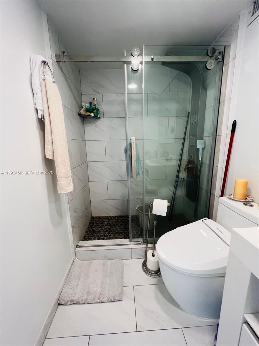 Photo of 400 Kings Point Dr  #1504, Sunny Isles Beach, Florida, 33160 - 