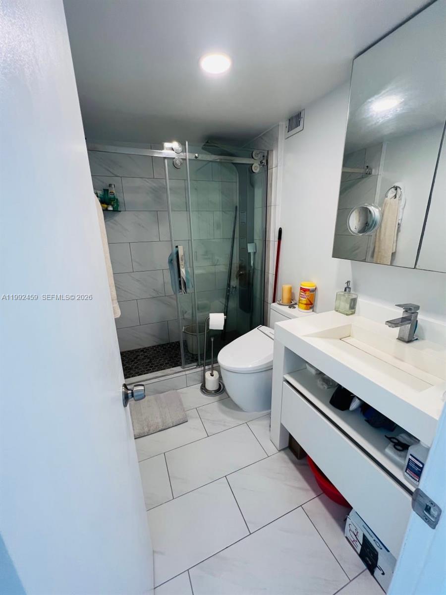 Photo of 400 Kings Point Dr  #1504, Sunny Isles Beach, Florida, 33160 - 