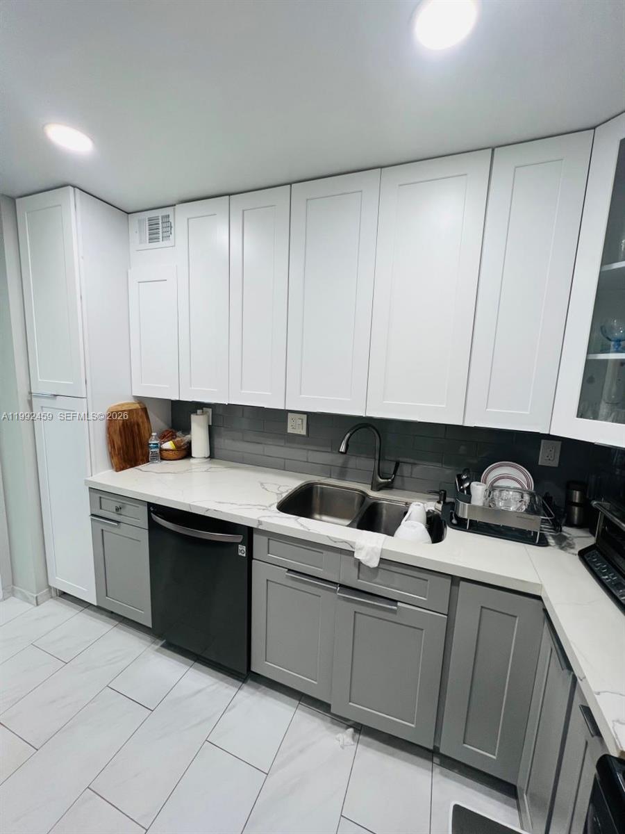 Photo of 400 Kings Point Dr  #1504, Sunny Isles Beach, Florida, 33160 - 