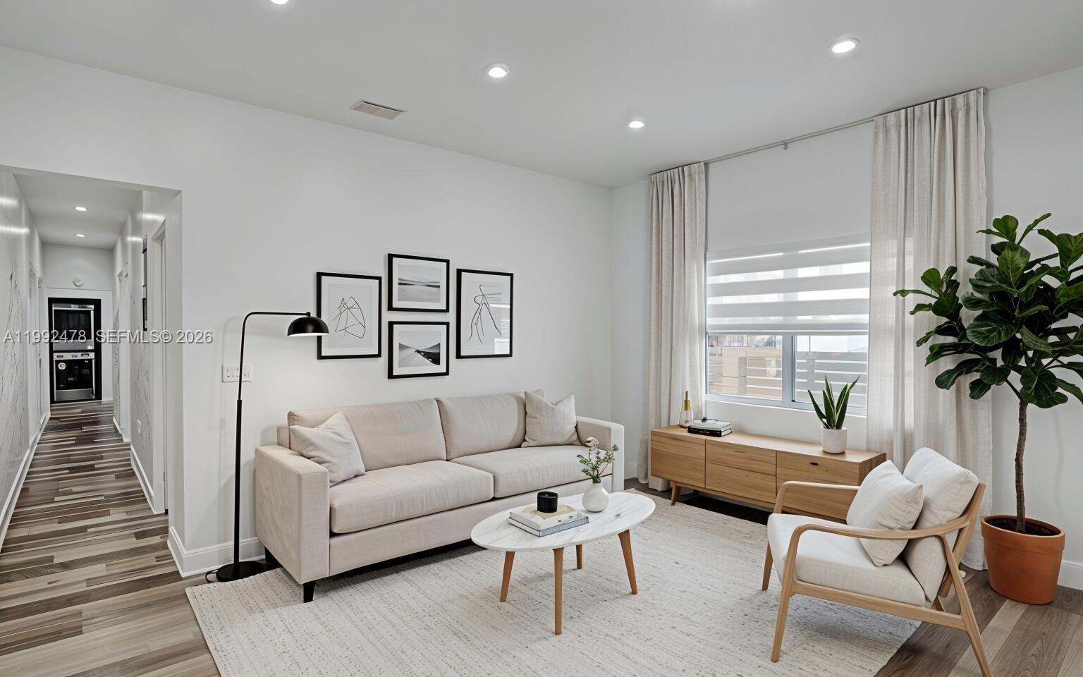   /  1544 кв.футов $ 2026-03-31 0 Фото