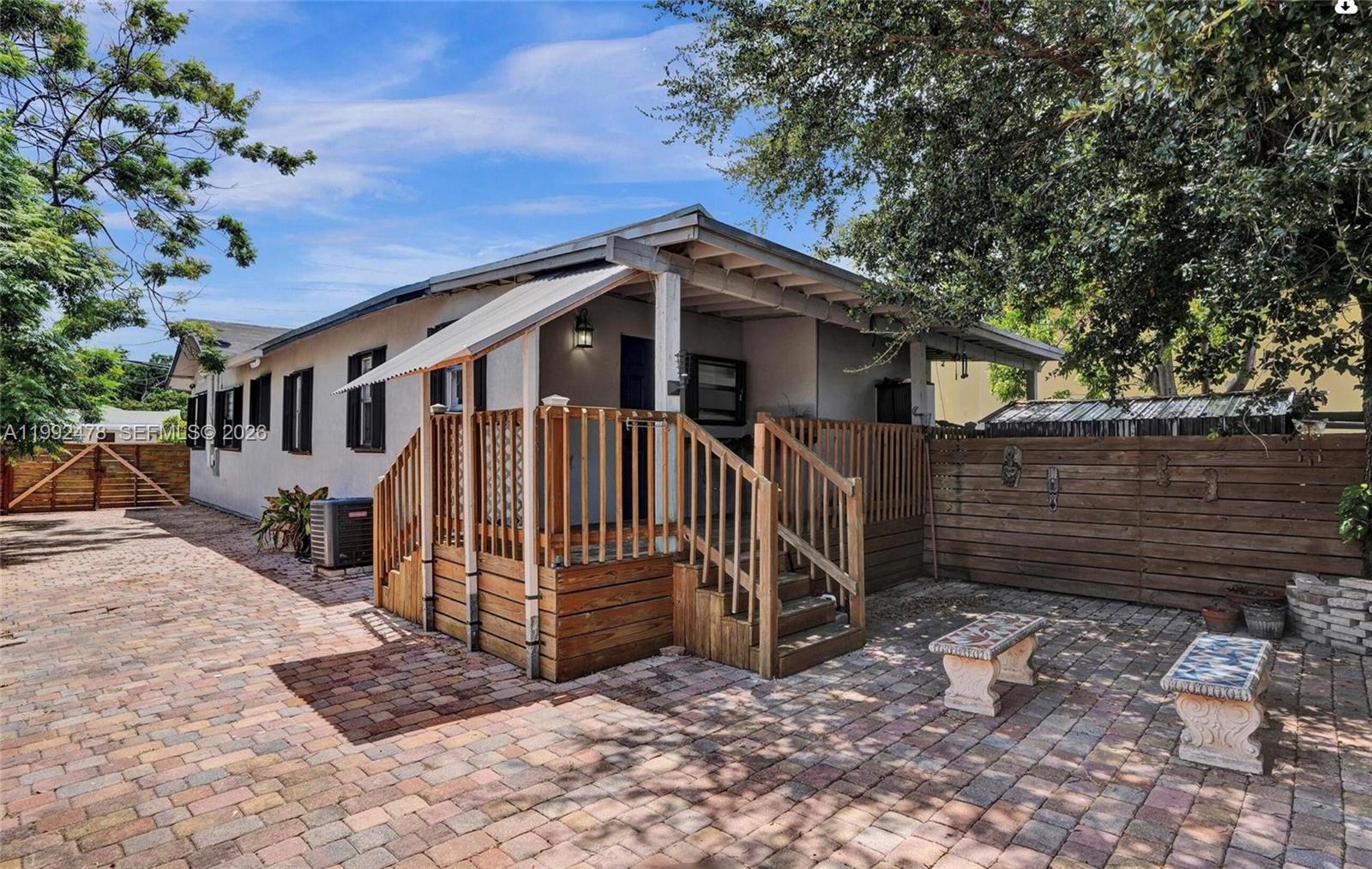   /  1544 кв.футов $ 2026-03-31 0 Фото