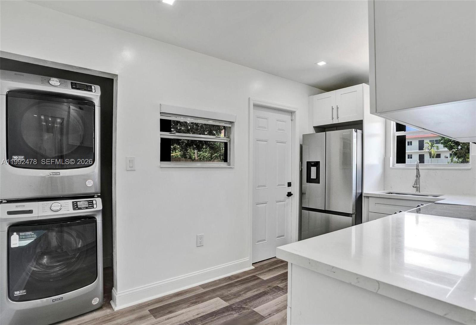   /  1544 кв.футов $ 2026-03-31 0 Фото