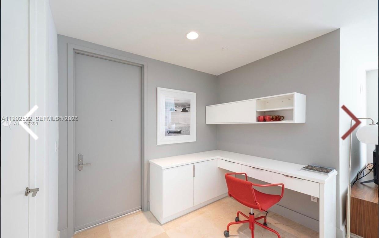 2102 2 / 3 1811 sq. ft. $ 2026-03-31 0 Photo