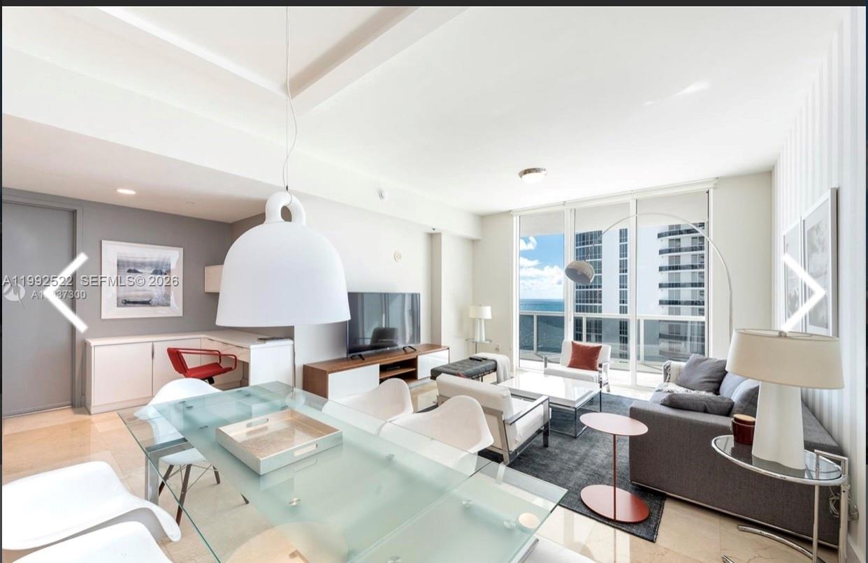 2102 2 / 3 1811 sq. ft. $ 2026-03-31 0 Photo