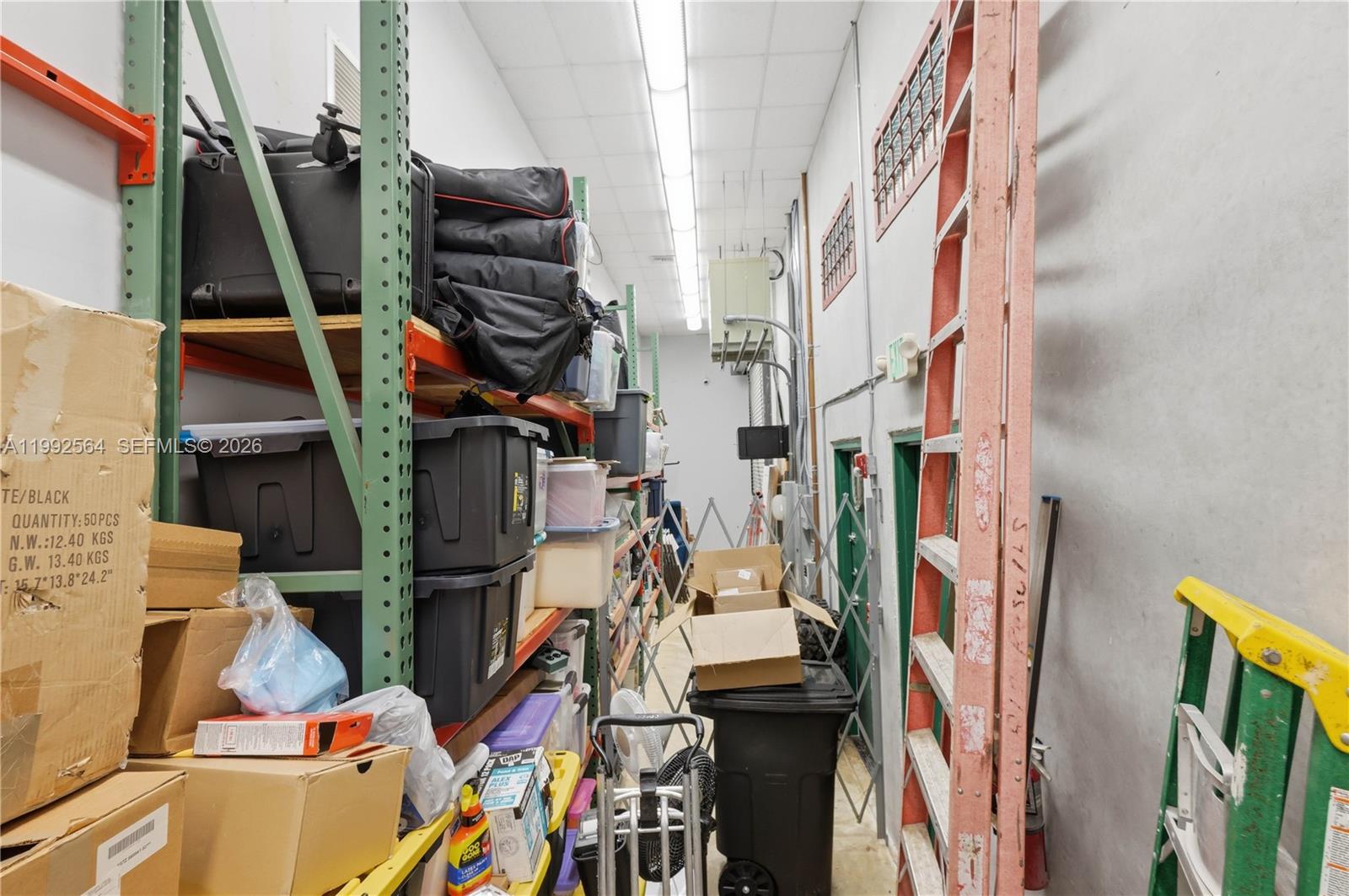   /   кв.футов $ 2026-03-31 0 Фото