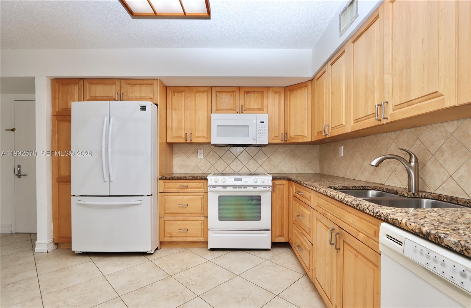 Photo of 3500 Mystic Pointe Dr  #1207, Aventura, Florida, 33180 - 