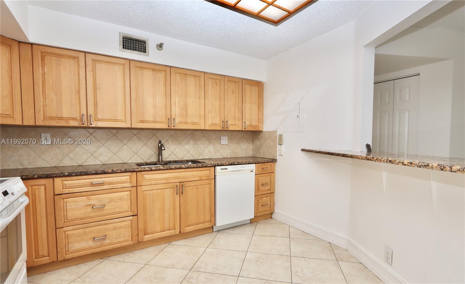 Photo of 3500 Mystic Pointe Dr  #1207, Aventura, Florida, 33180 - 