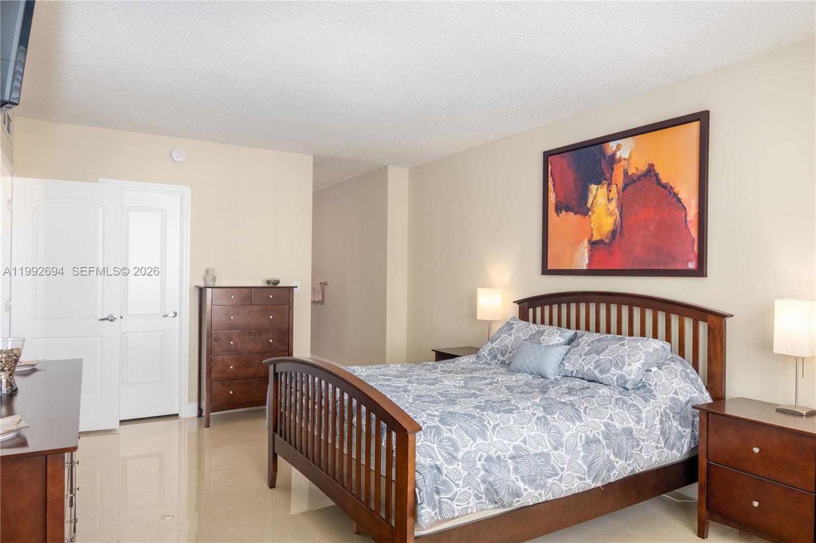 9F 2 / 2 1275 sq. ft. $ 2026-03-31 0 foto