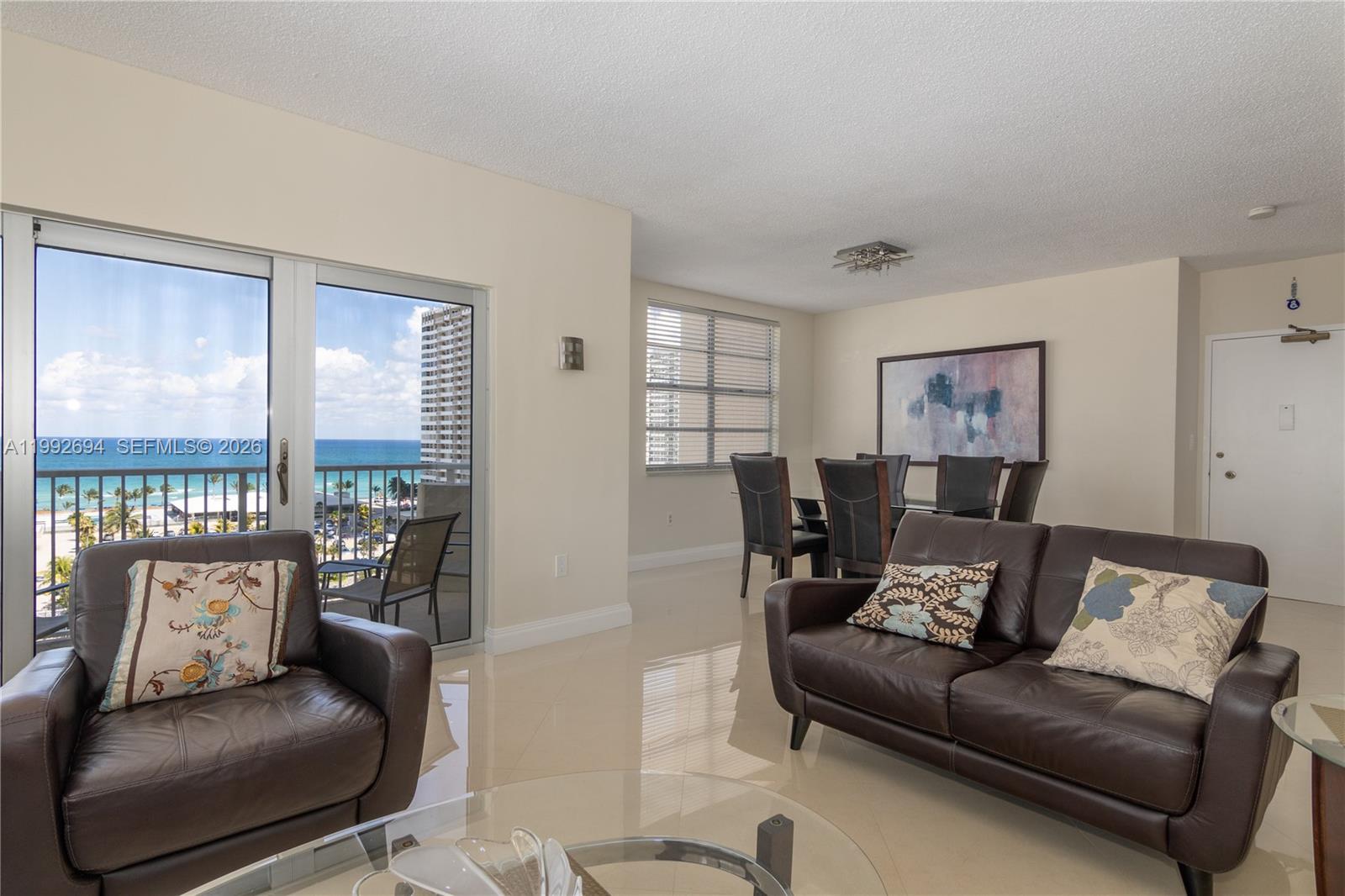 9F 2 / 2 1275 sq. ft. $ 2026-03-31 0 foto