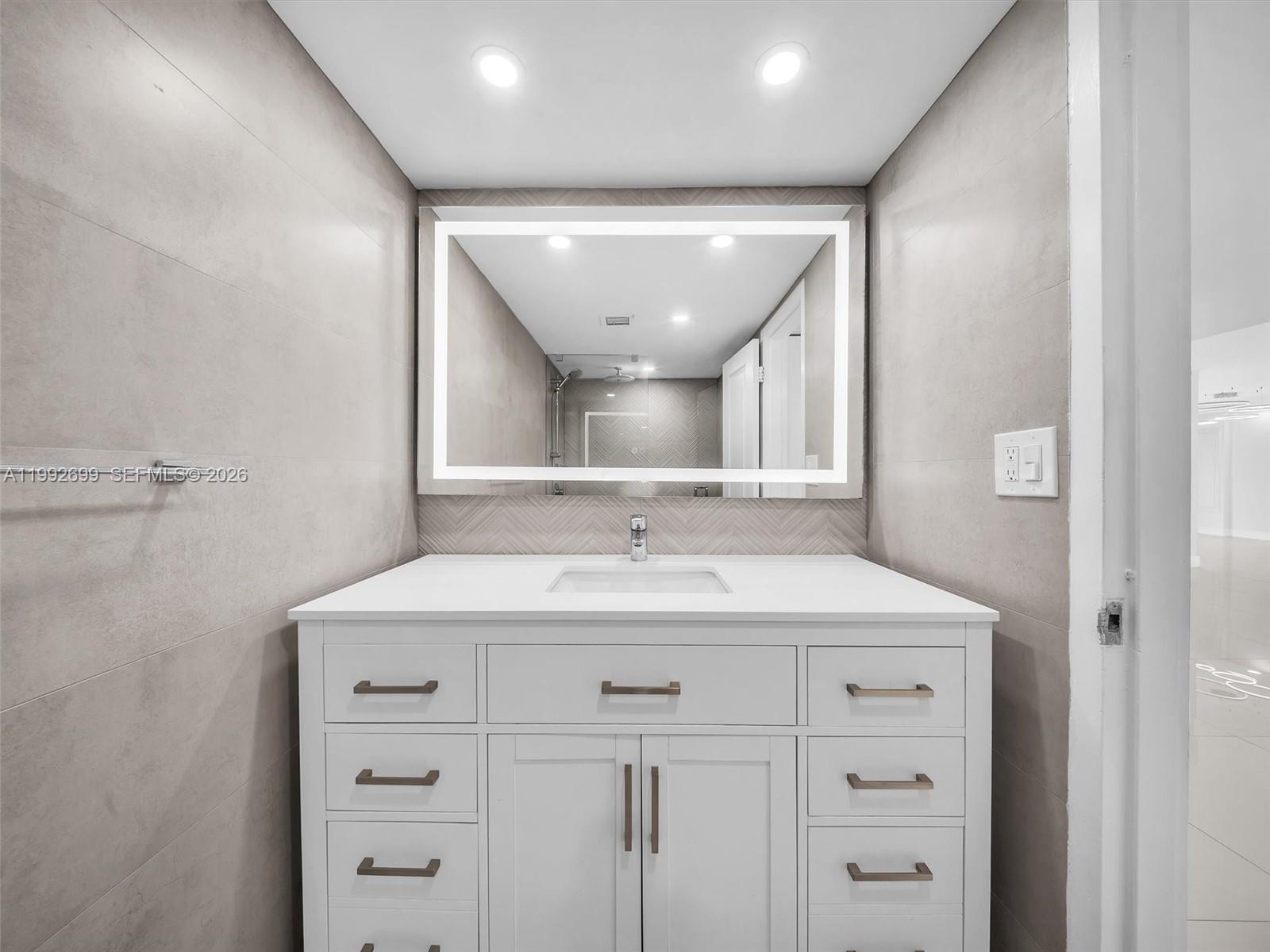 2004 2 / 2 1856 sq. ft. $ 2026-03-31 0 Photo