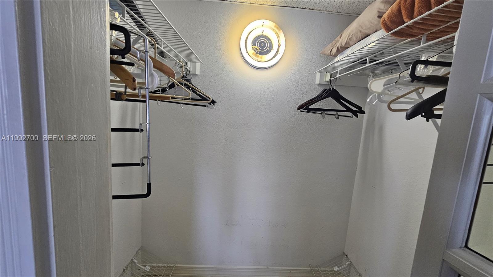 15K 1 / 2 870 кв.футов $ 2026-03-31 0 Фото