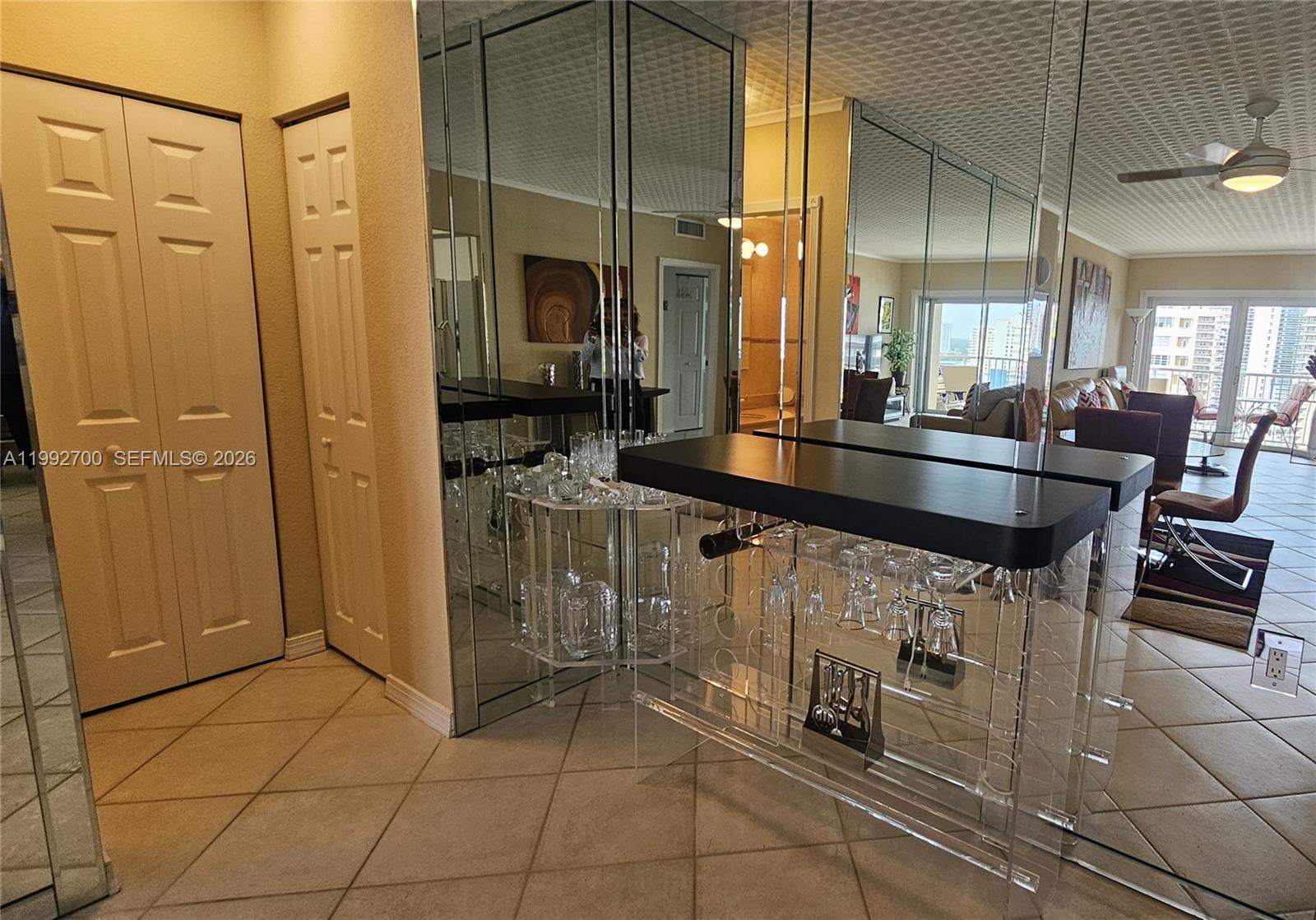 15K 1 / 2 870 кв.футов $ 2026-03-31 0 Фото