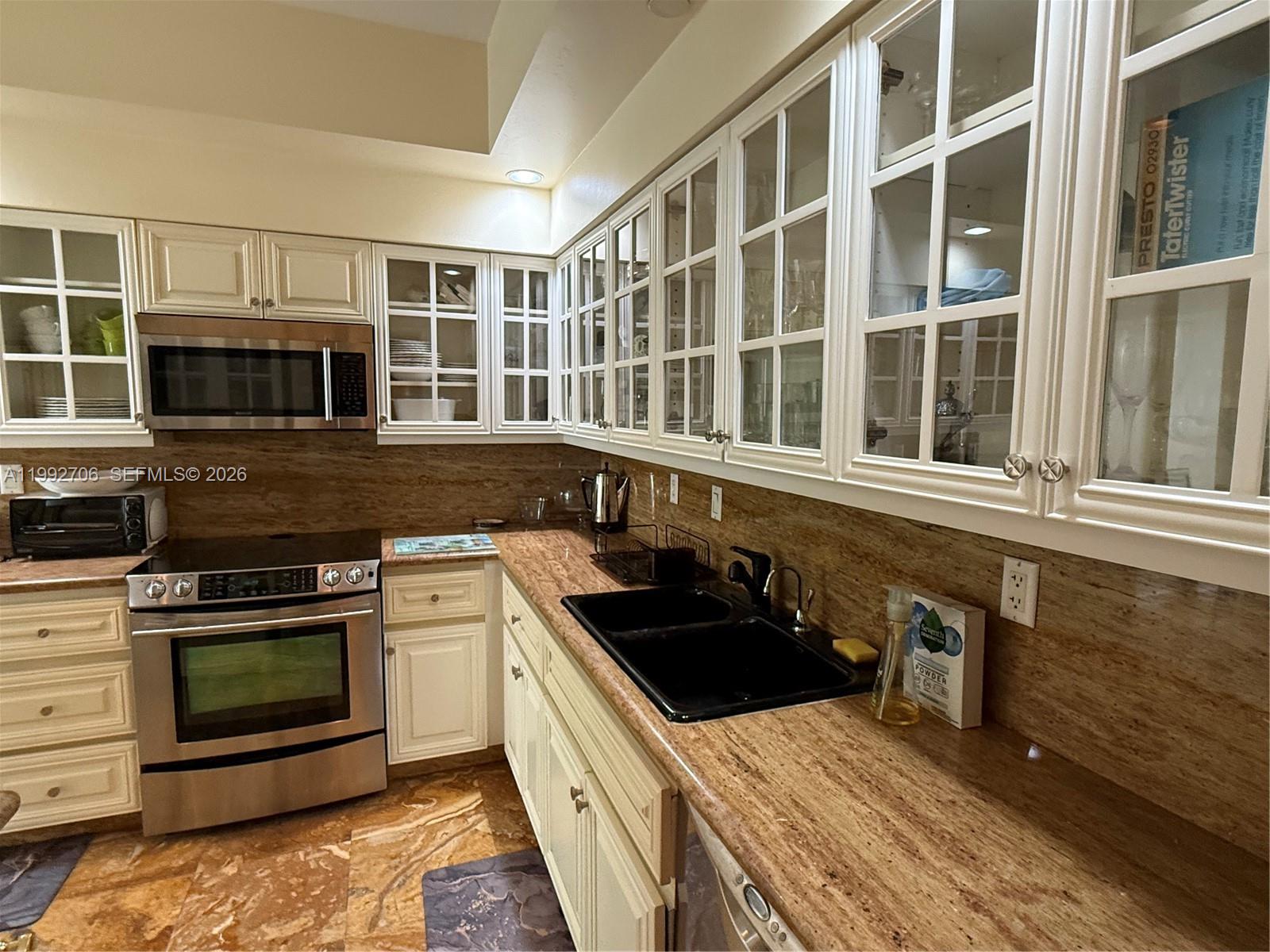 See details C203 2 / 2 1945 sq. ft. $ 2026-03-31 0 Photo