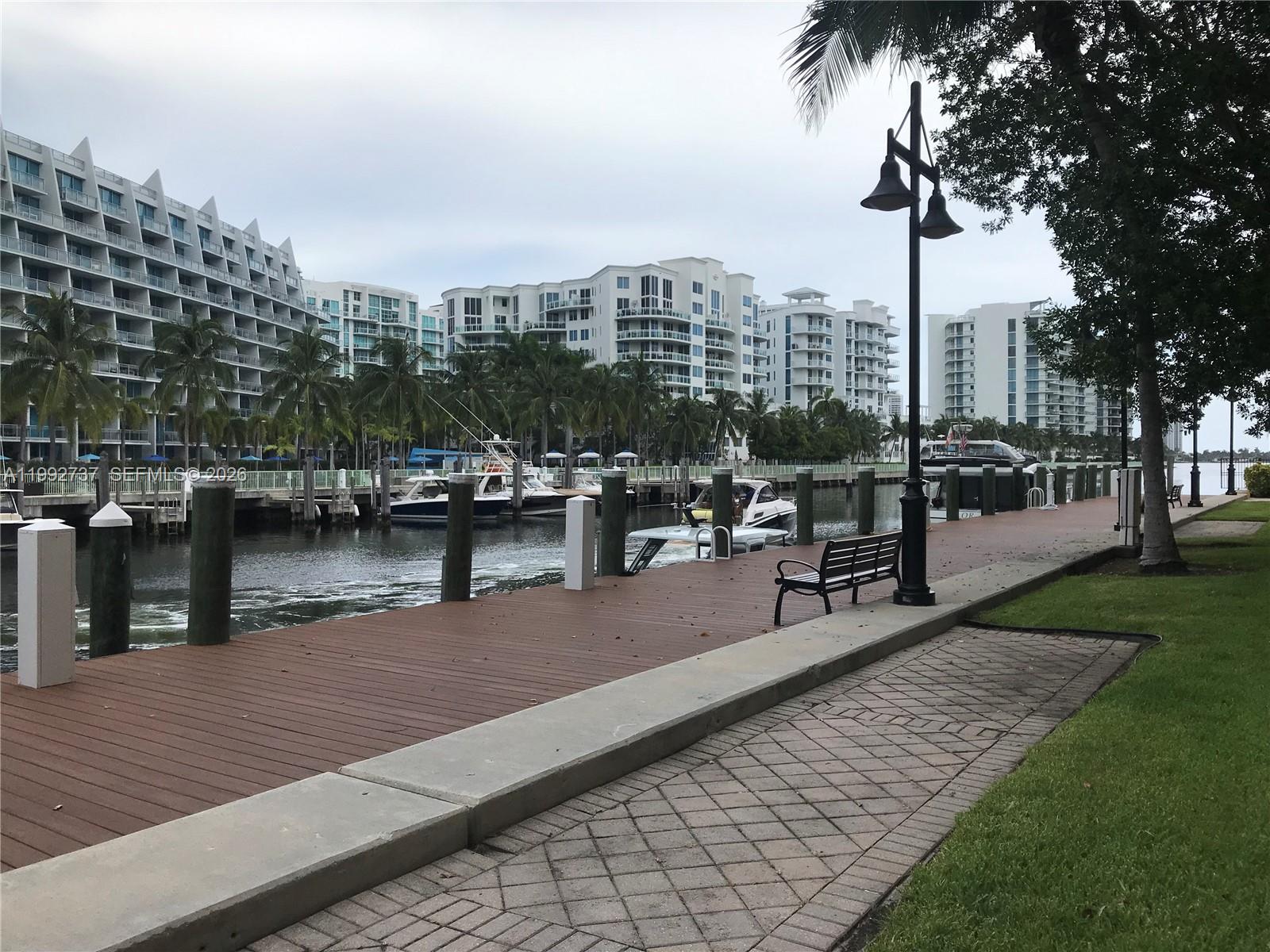 Photo of 3001 185th St  #422, Aventura, Florida, 33180 - 