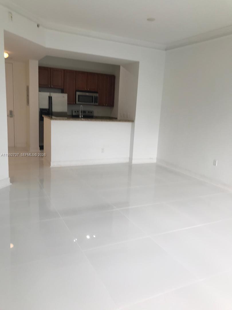 Photo of 3001 185th St  #422, Aventura, Florida, 33180 - 