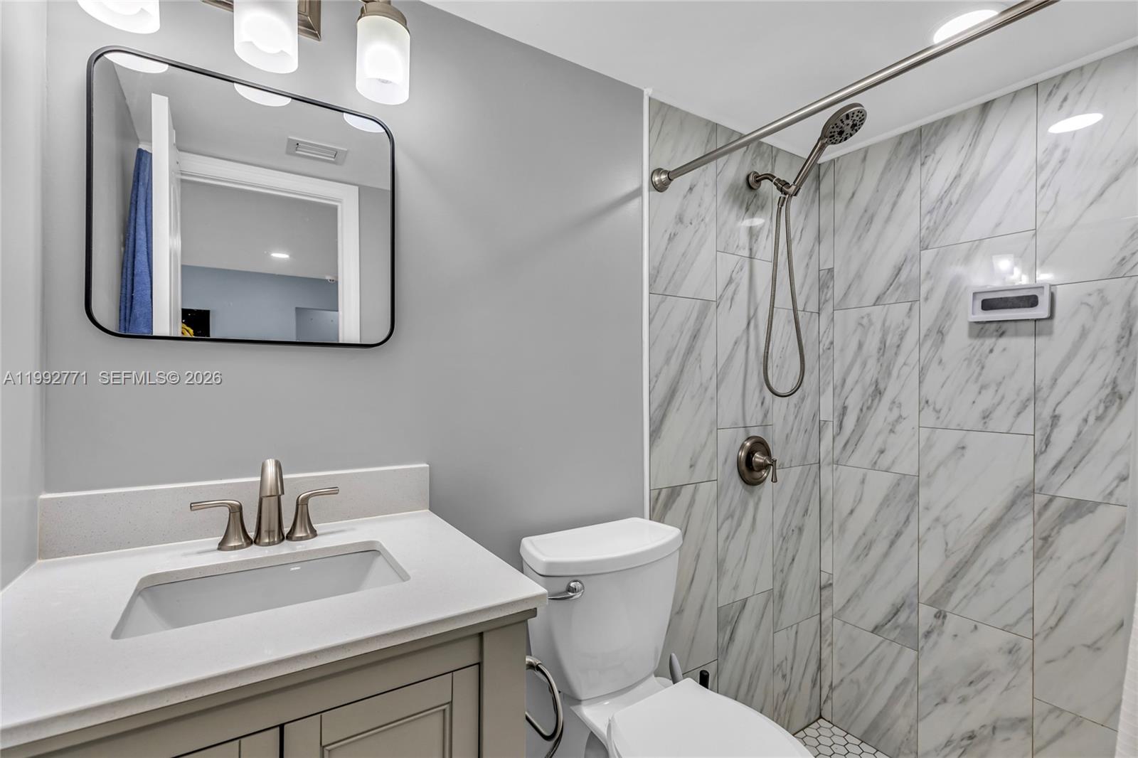 819 2 / 2 1164 sq. ft. $ 2026-03-31 0 Photo