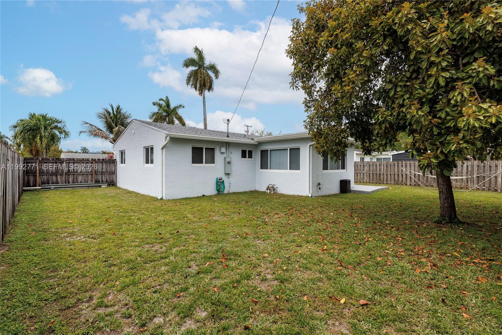 819 2 / 2 1164 sq. ft. $ 2026-03-31 0 Photo