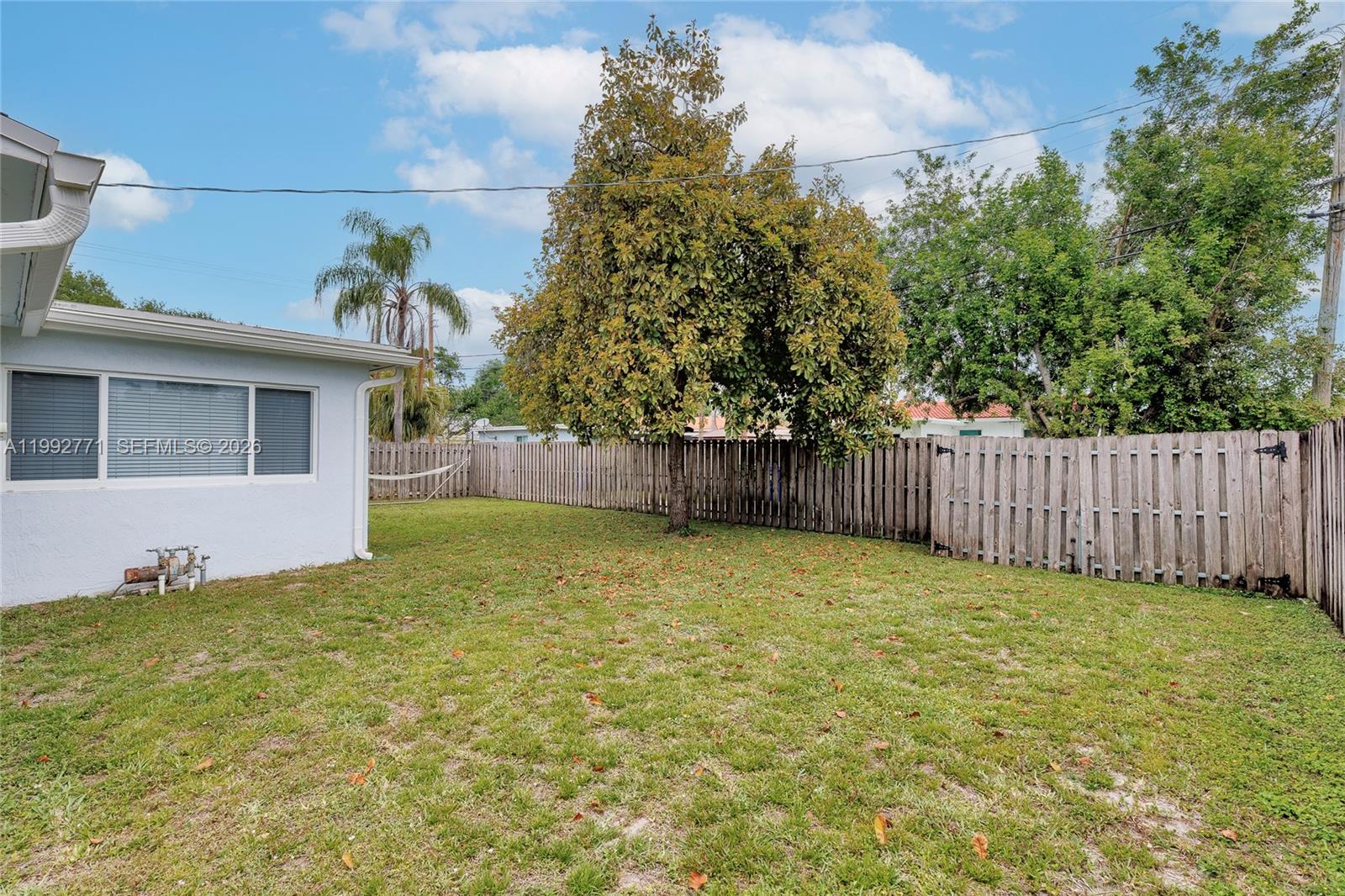 819 2 / 2 1164 sq. ft. $ 2026-03-31 0 Photo