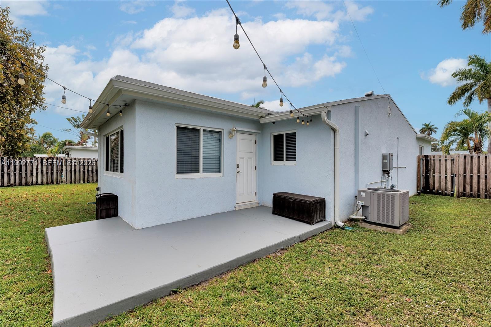 819 2 / 2 1164 sq. ft. $ 2026-03-31 0 Photo