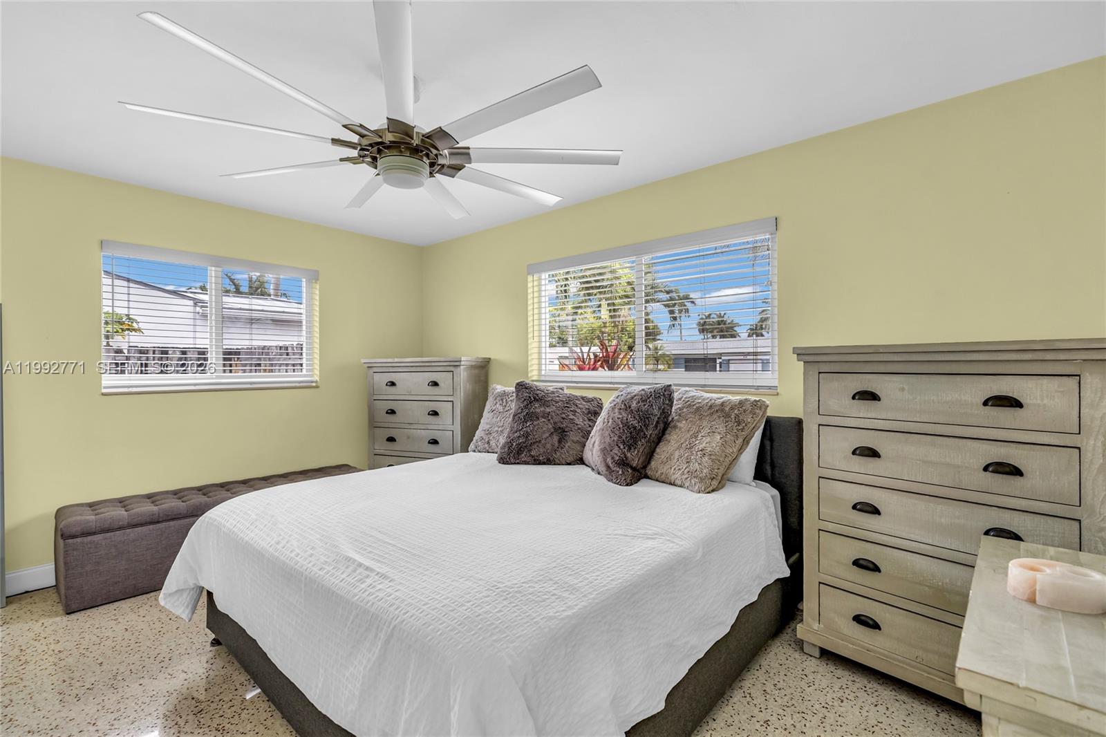 819 2 / 2 1164 sq. ft. $ 2026-03-31 0 Photo