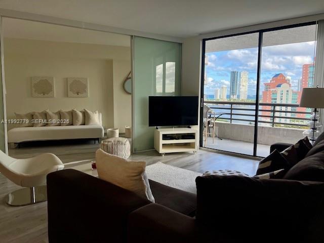 Photo of 3300 191st St #1916, Aventura, Florida, 33180 -