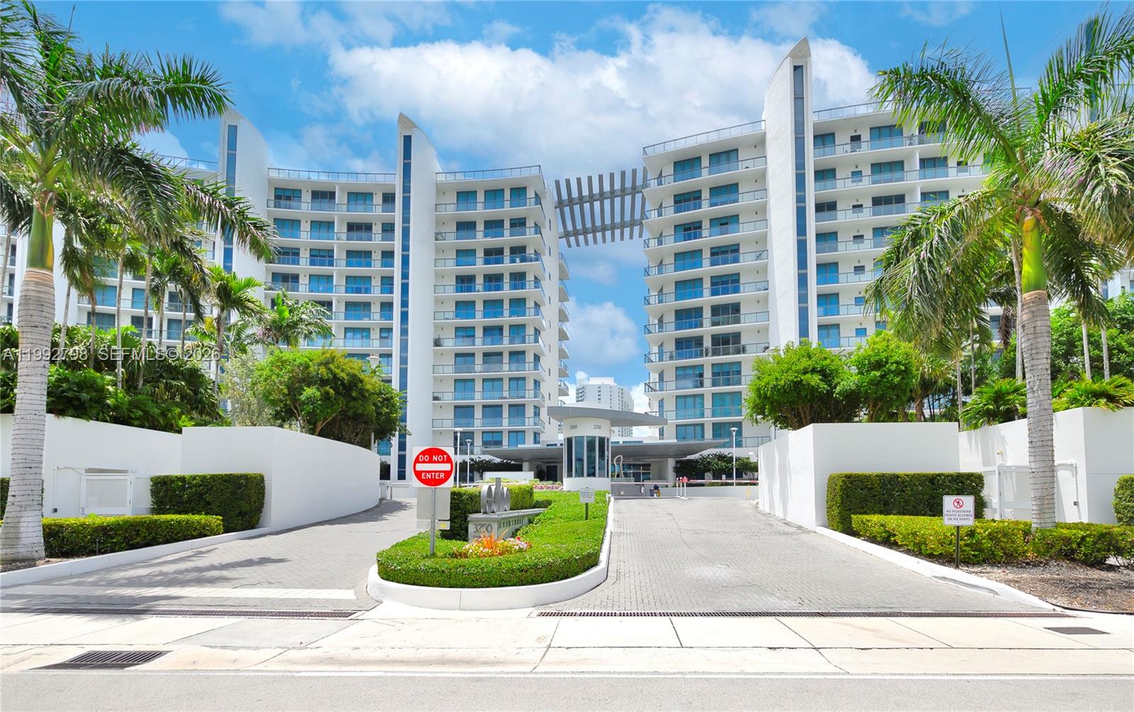 Photo of 3300 188th St  #615, Aventura, Florida, 33180 - 