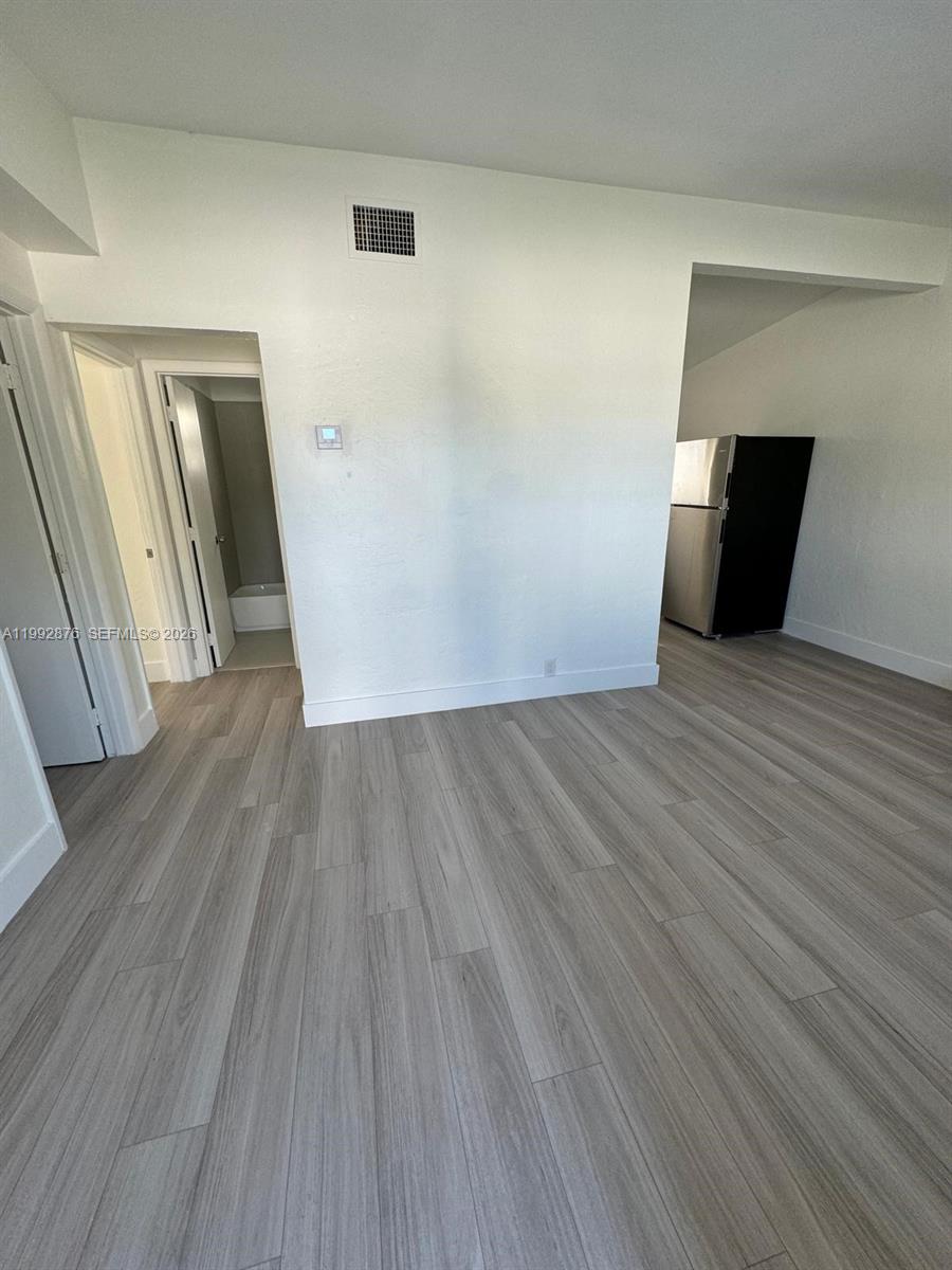   /  1200 sq. ft. $ 2026-04-01 0 Photo