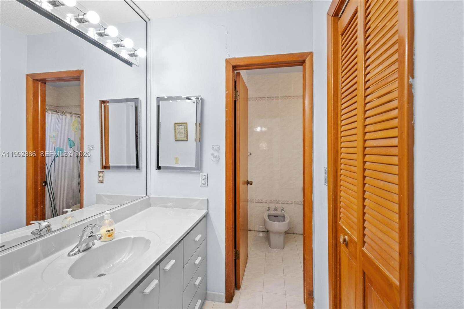   /  1692 sq. ft. $ 2026-04-01 0 Photo