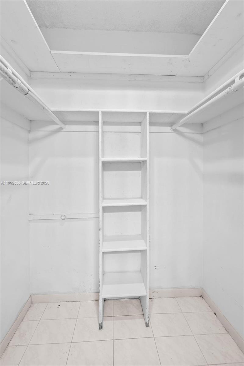   /  1692 sq. ft. $ 2026-04-01 0 Photo