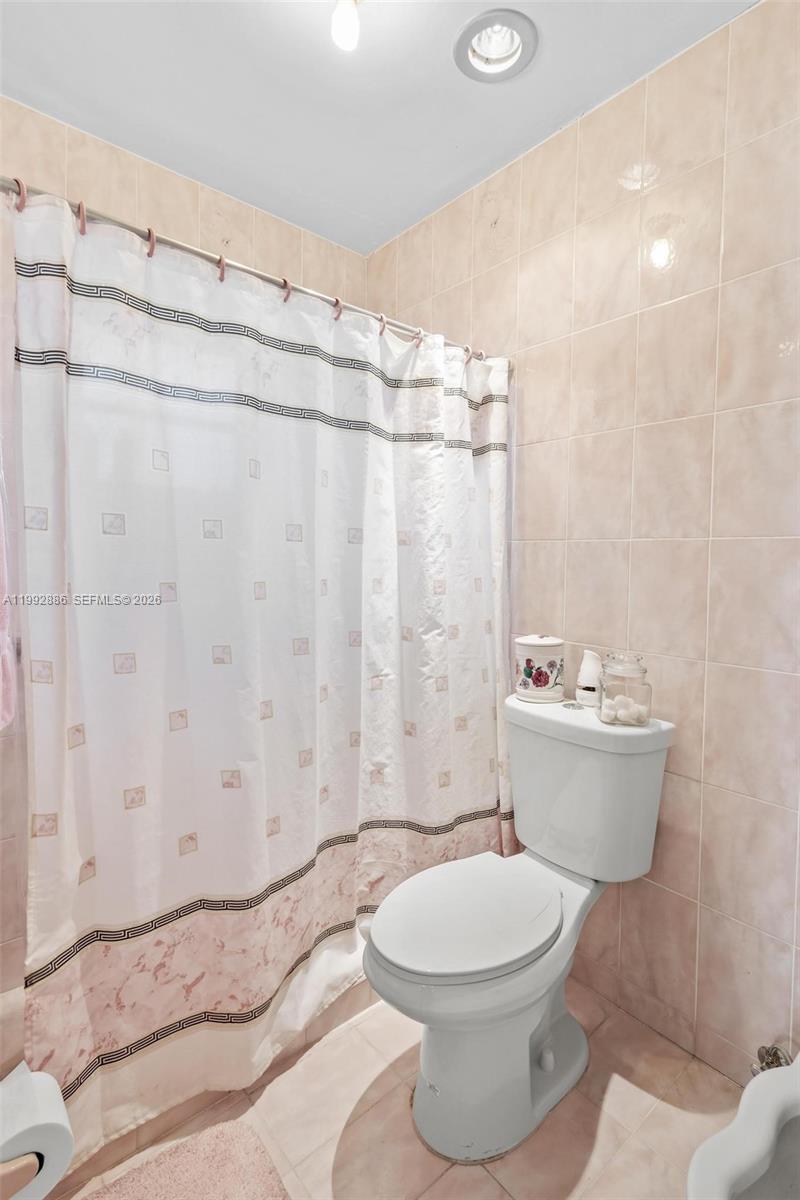   /  1692 sq. ft. $ 2026-04-01 0 Photo