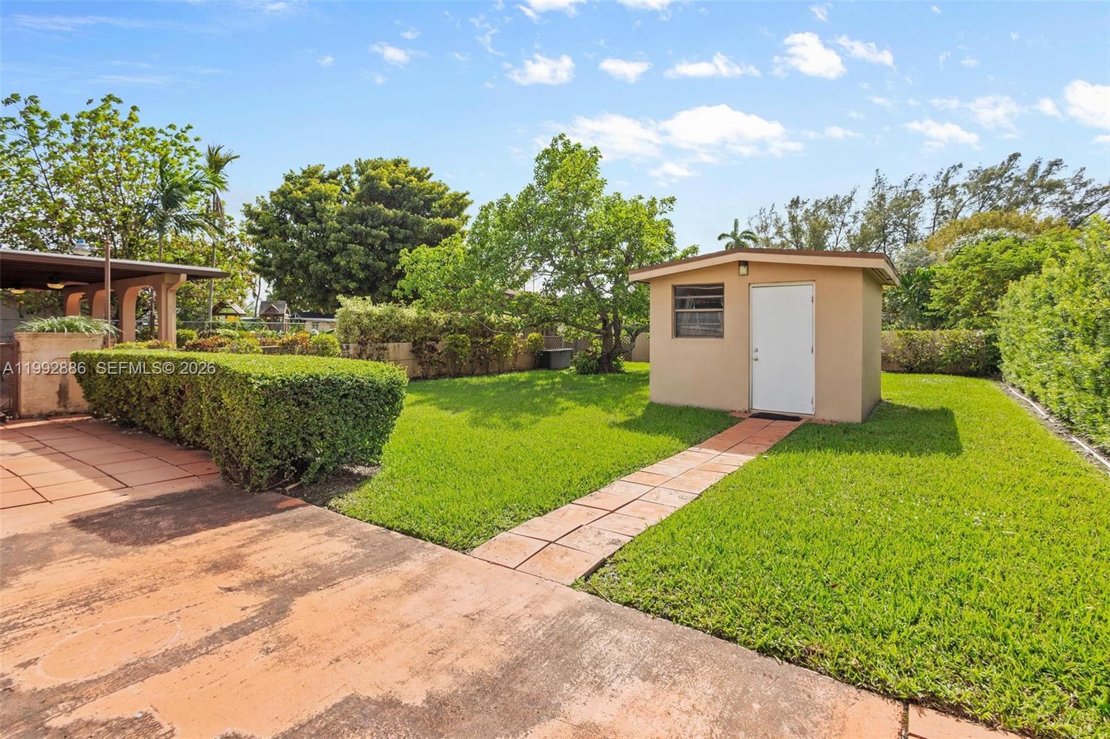   /  1692 sq. ft. $ 2026-04-01 0 Photo
