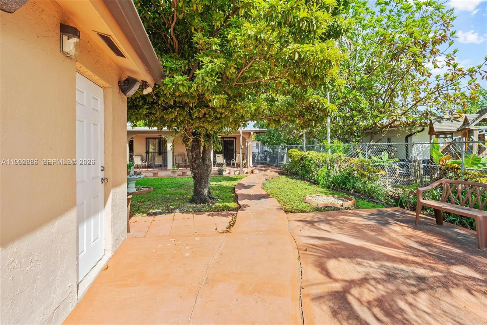   /  1692 sq. ft. $ 2026-04-01 0 Photo