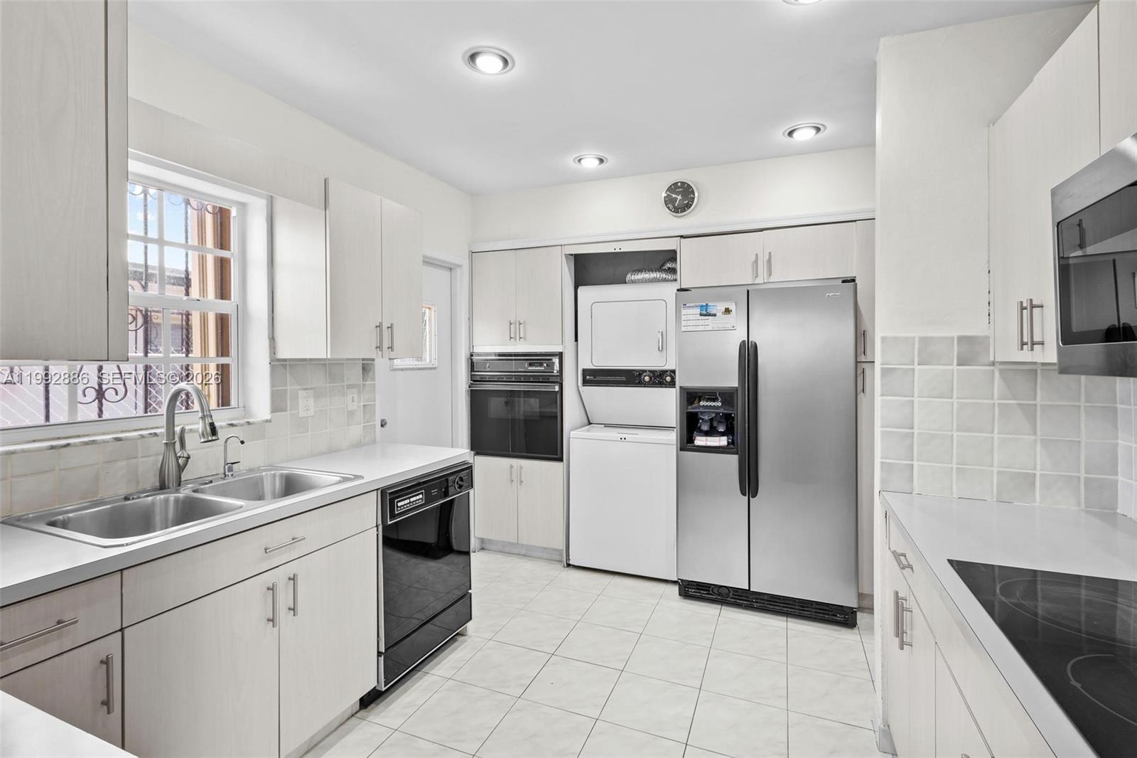   /  1692 sq. ft. $ 2026-04-01 0 Photo