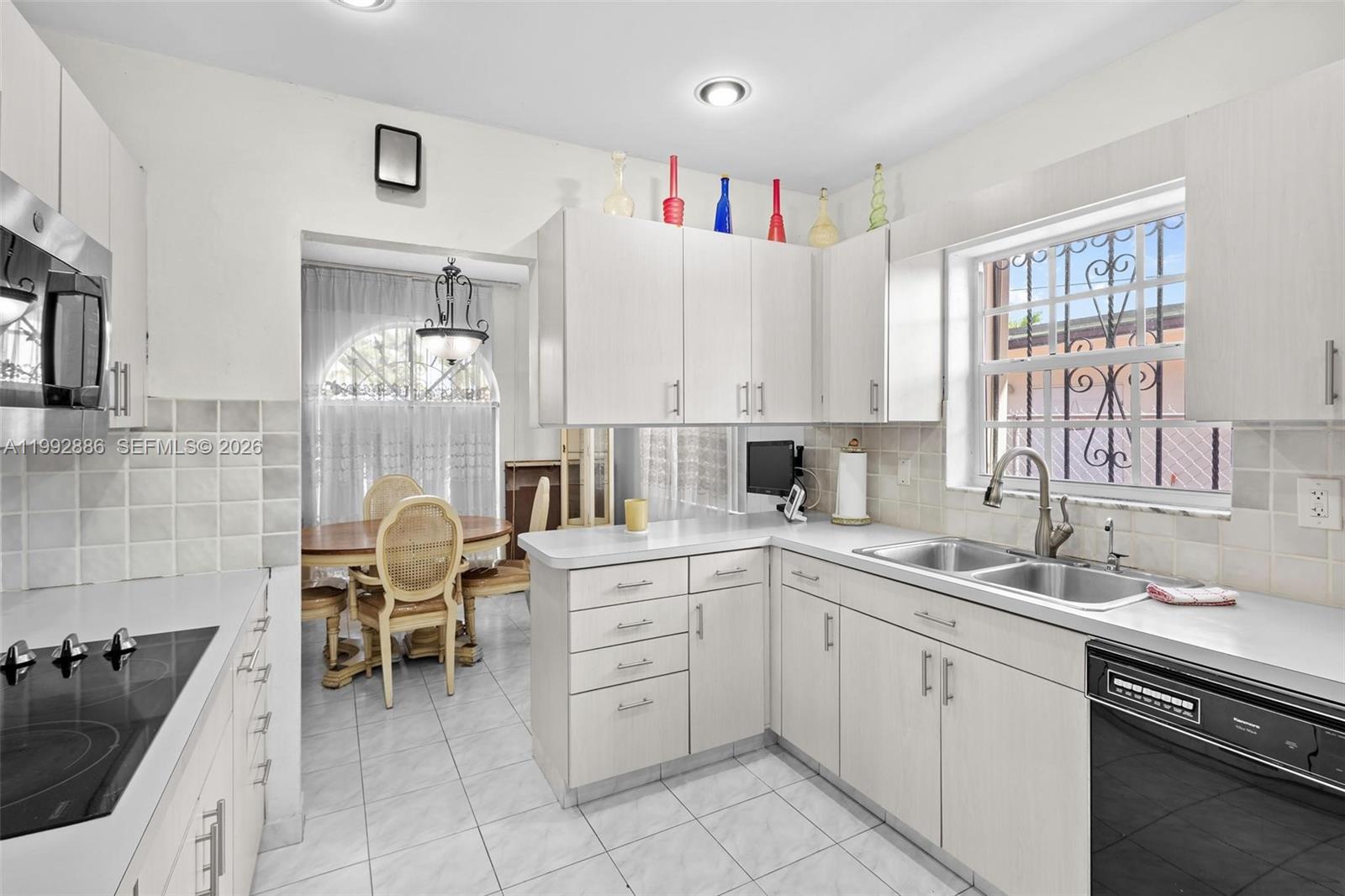   /  1692 sq. ft. $ 2026-04-01 0 Photo