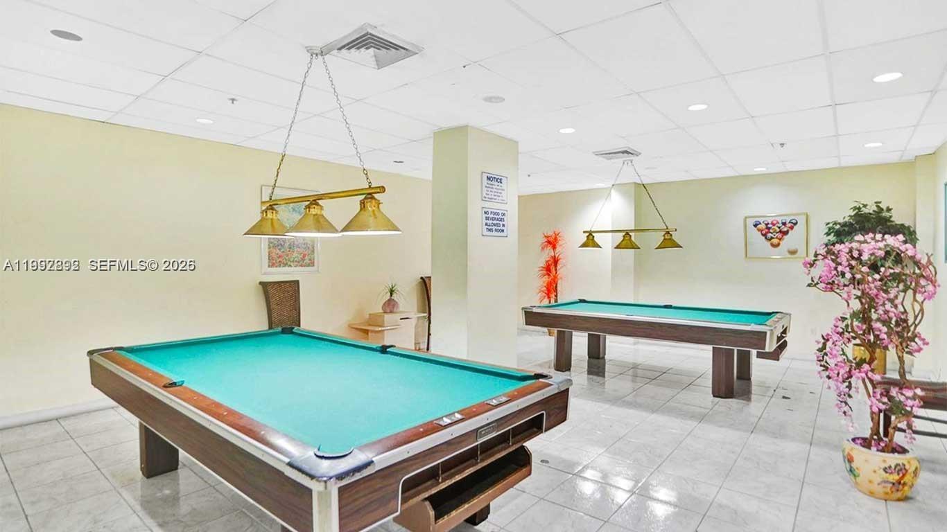 1403 2 / 2 1232 sq. ft. $ 2026-04-01 0 Photo