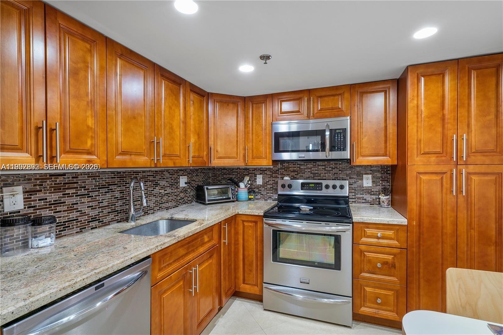 1403 2 / 2 1232 sq. ft. $ 2026-04-01 0 Photo