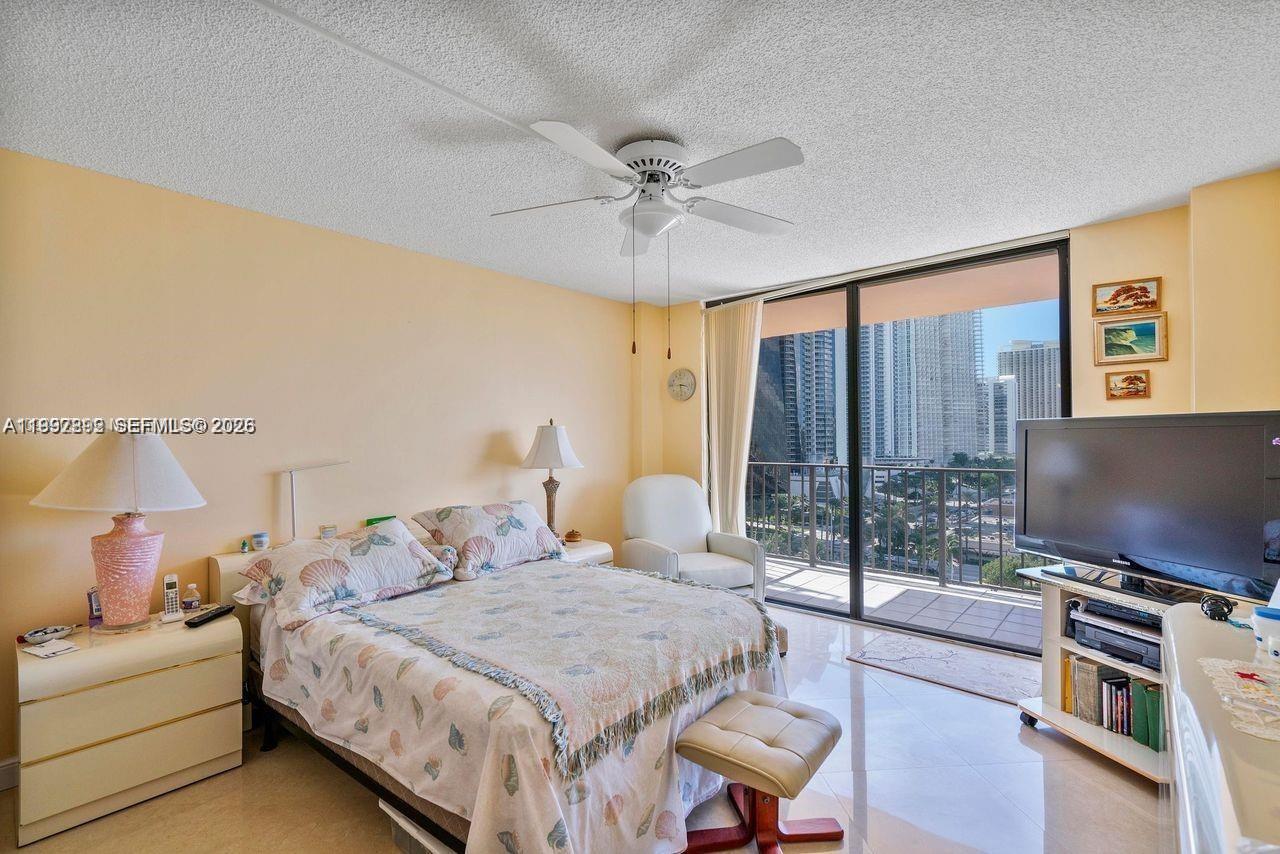 1403 2 / 2 1232 sq. ft. $ 2026-04-01 0 Photo