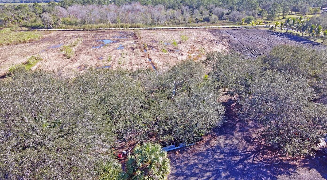   /   sq. ft. $ 2026-04-01 0 Photo