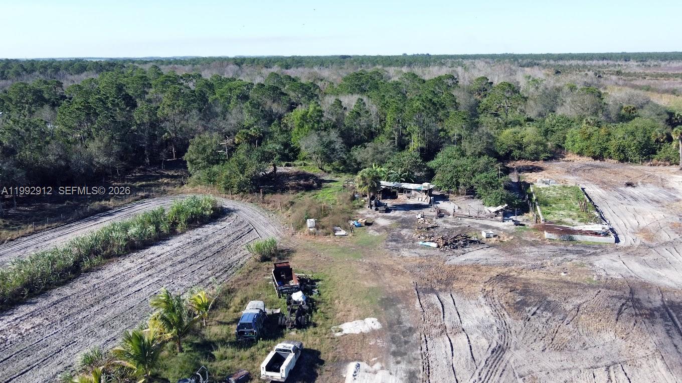   /   sq. ft. $ 2026-04-01 0 Photo