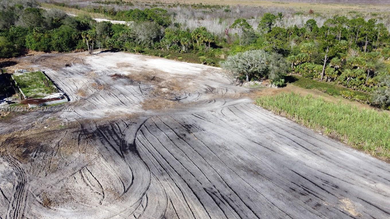   /   sq. ft. $ 2026-04-01 0 Photo