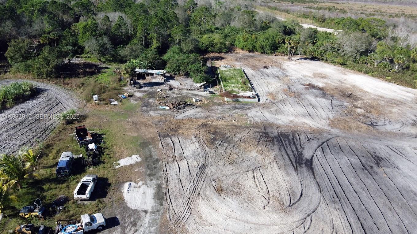   /   sq. ft. $ 2026-04-01 0 Photo