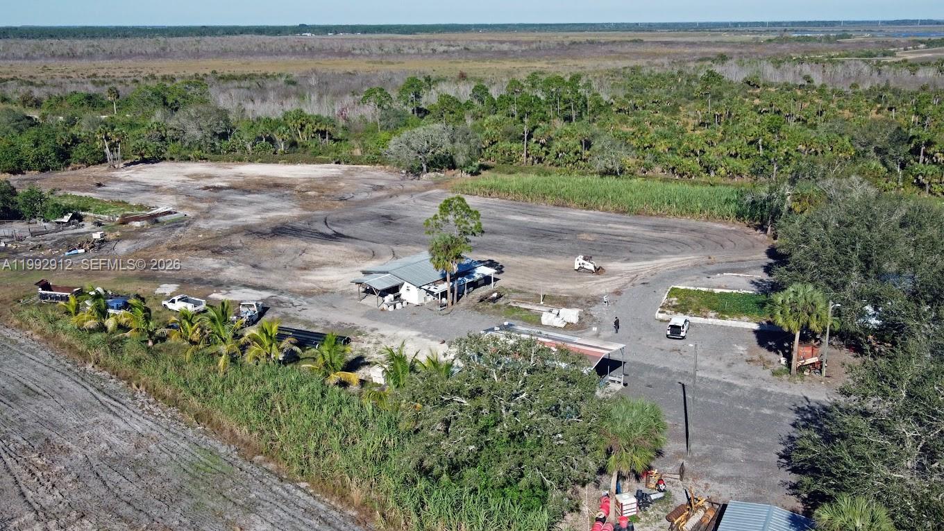   /   sq. ft. $ 2026-04-01 0 Photo